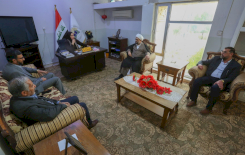 مركز تراث البصرة يلتقي مدير المكتبة المركزية بجامعة البصرة .