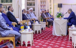 مركزُ تراثِ البصرةِ يتناولُ منظومةَ الخليلِ بنِ أحمد النحويةِ في ندوةٍ علميةٍ