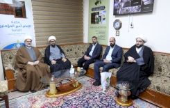ضمن برنامجه السنوي مركز تراث البصرة يزور الشخصيات العلمية والمكتبات العامة  والمؤسسات الثقافية في النَّجف الاشرف.