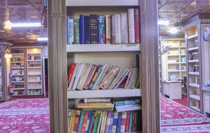 إهداءات الأفراد والمؤسسات الى مكتبة مركز تراث البصرة (3)