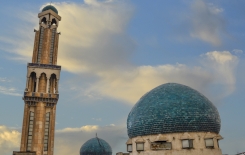 جامعُ الزهراءِ "عليها السلام" من التُّحَفِ المعماريَّة في البصرة