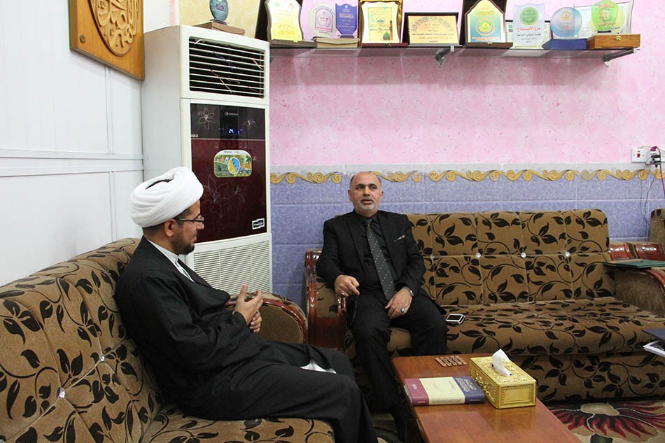 زيارة رئيس قسم شؤون المعارف الإسلاميّة والإنسانيّة في العتبة العبّاسيّة المقدّسة لمركز تراث الحلّة