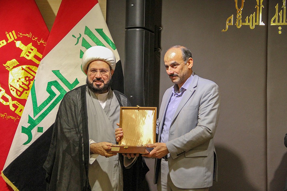 مشاركةُ مركزِ تراثِ الحِلَّةِ في الندوةِ التكريميّةِ التي أقامَها مركزُ تراثِ كربلاء