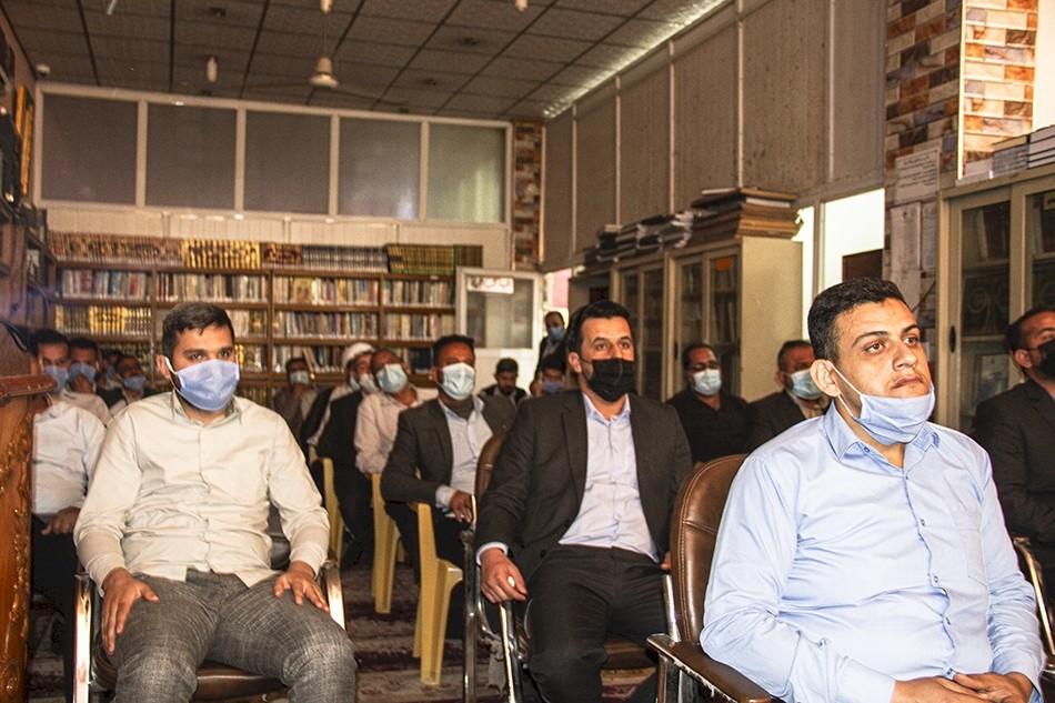 فن التعامل مع وسائل التواصل الاجتماعي