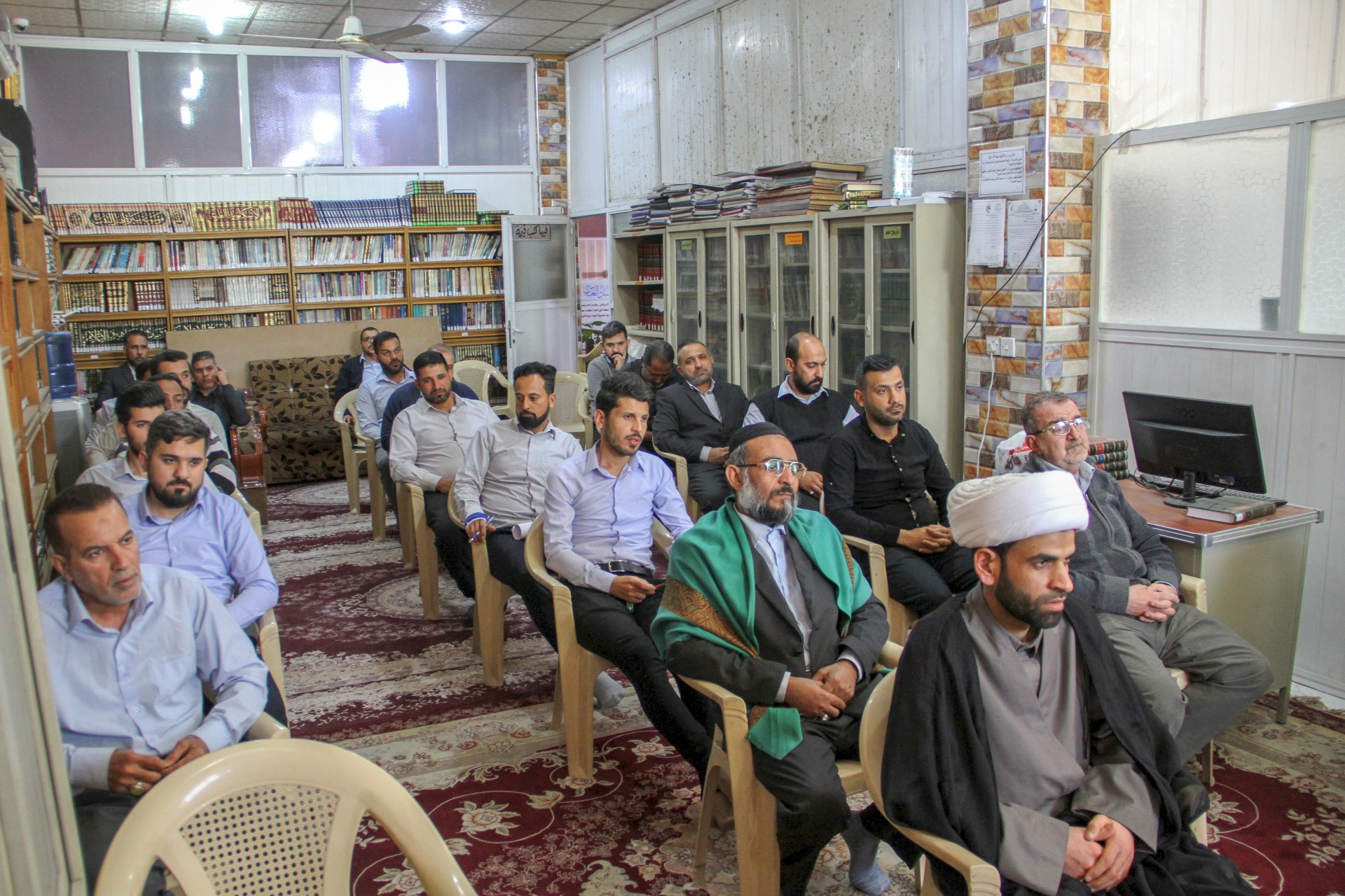 اجتماع الشيخ الخويلدي بمنتسبي المركز