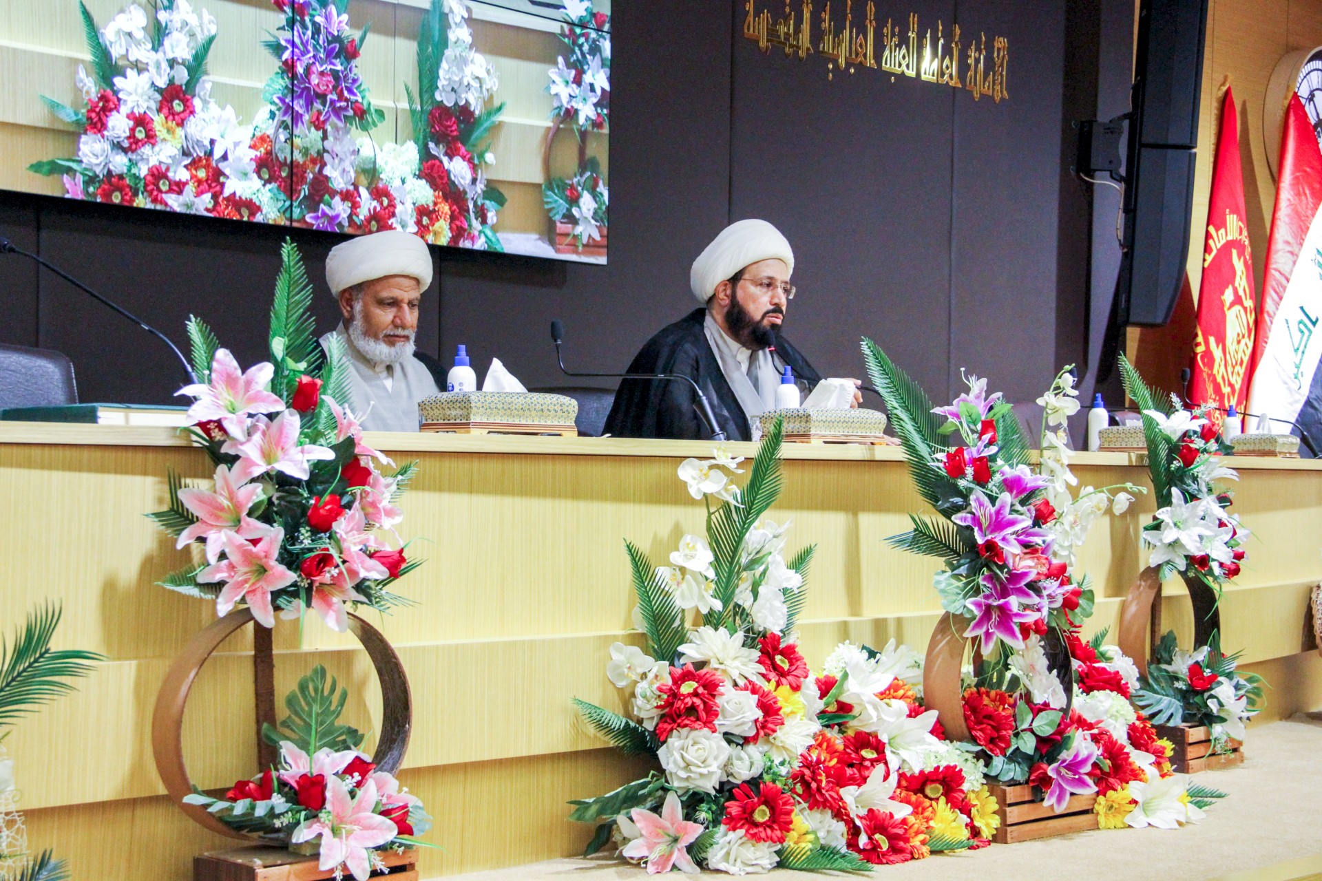 الشيخ الهلالي يلتقي بمنتسبي قسم شؤون المعارف الإسلاميَّة والإنسانيَّة