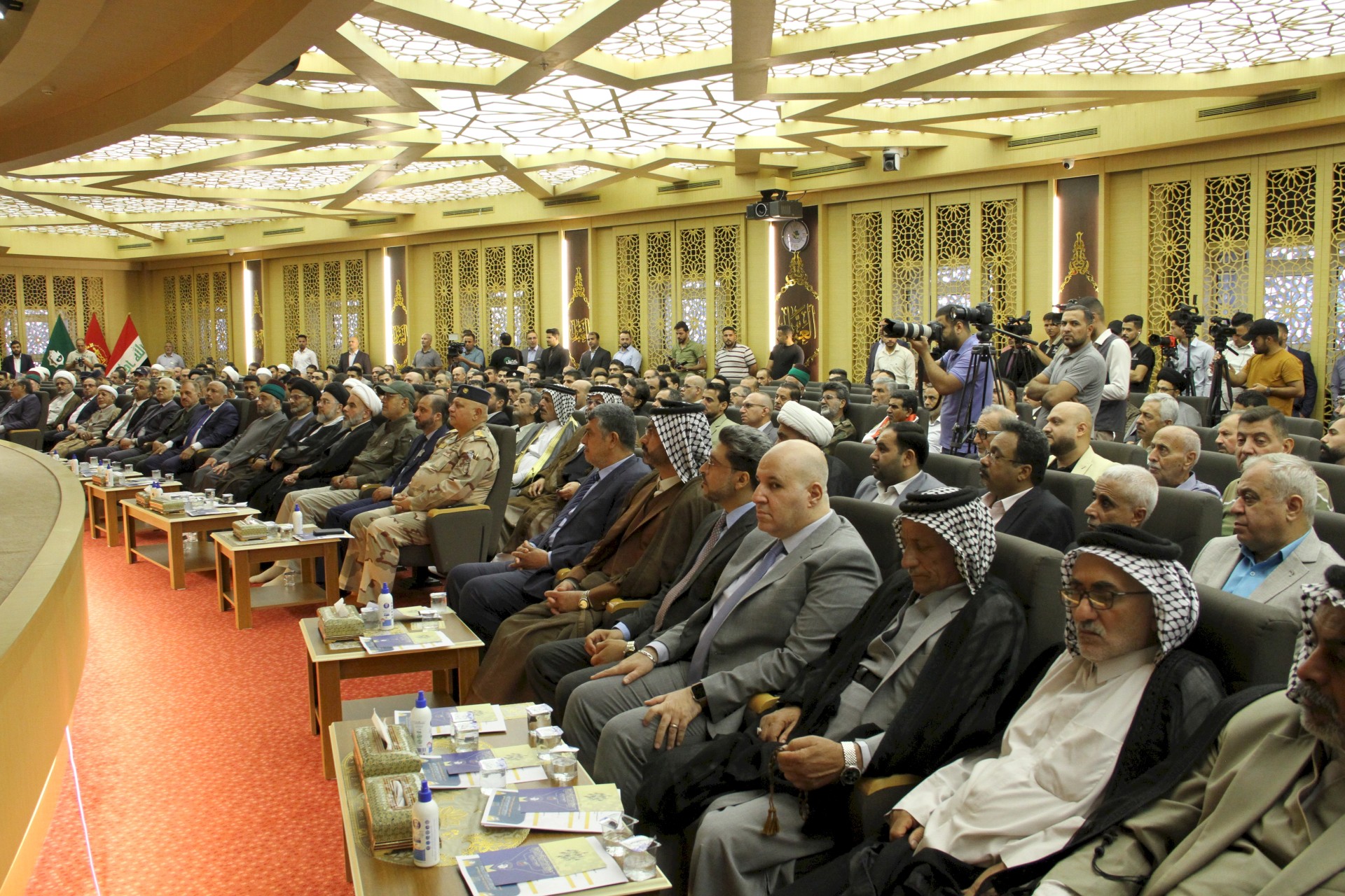 الشيخ الخويلدي يحضر مؤتمر فتوى الدفاع الكفائيّ المقدَّسة الخامس