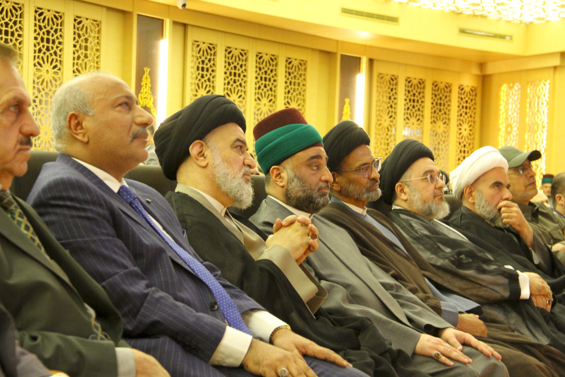 الشيخ الخويلدي يحضر مؤتمر فتوى الدفاع الكفائيّ المقدَّسة الخامس