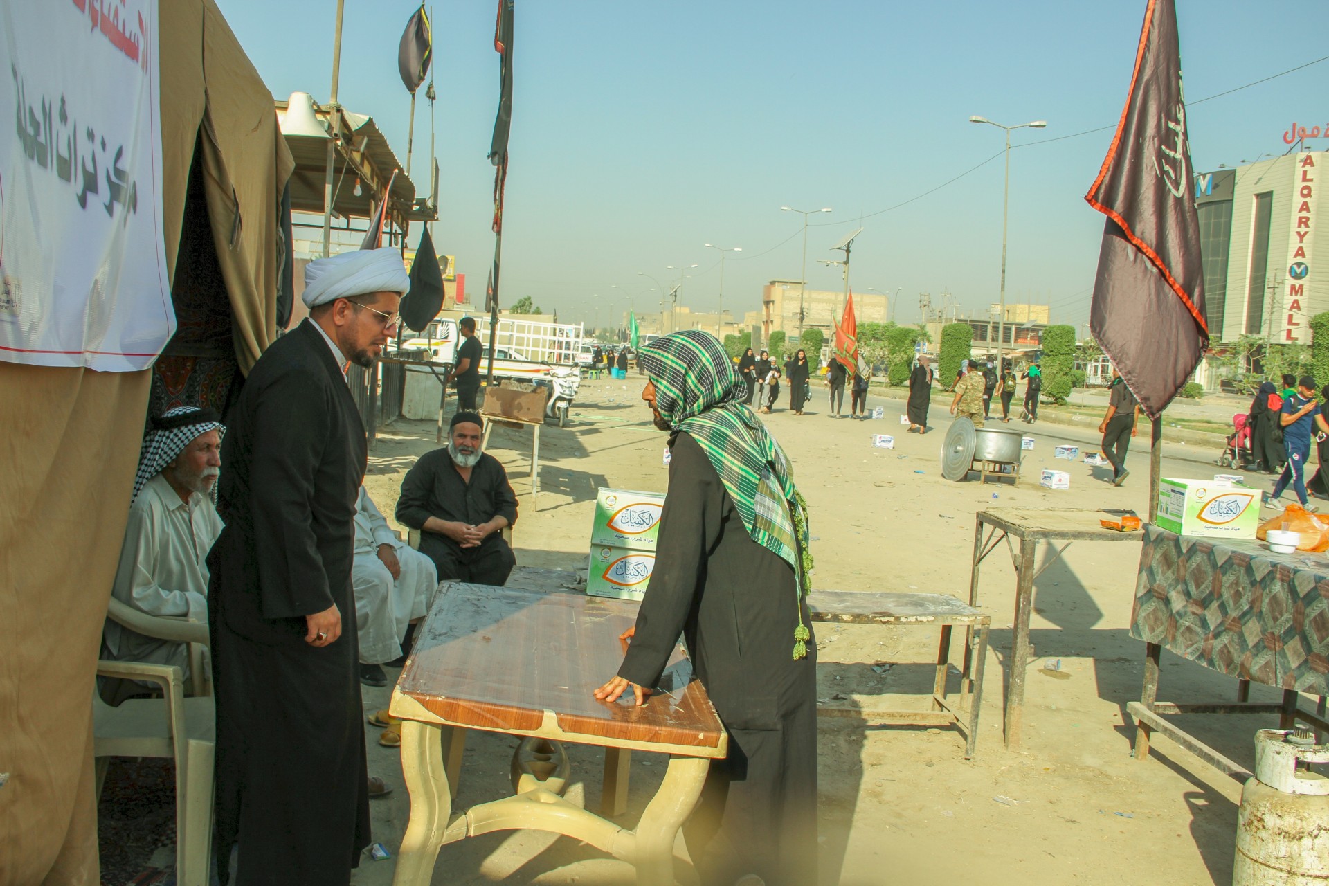 استمرار خدمة زوار الامام الحسين عليه السلام في موكب مركز تراث الحلة