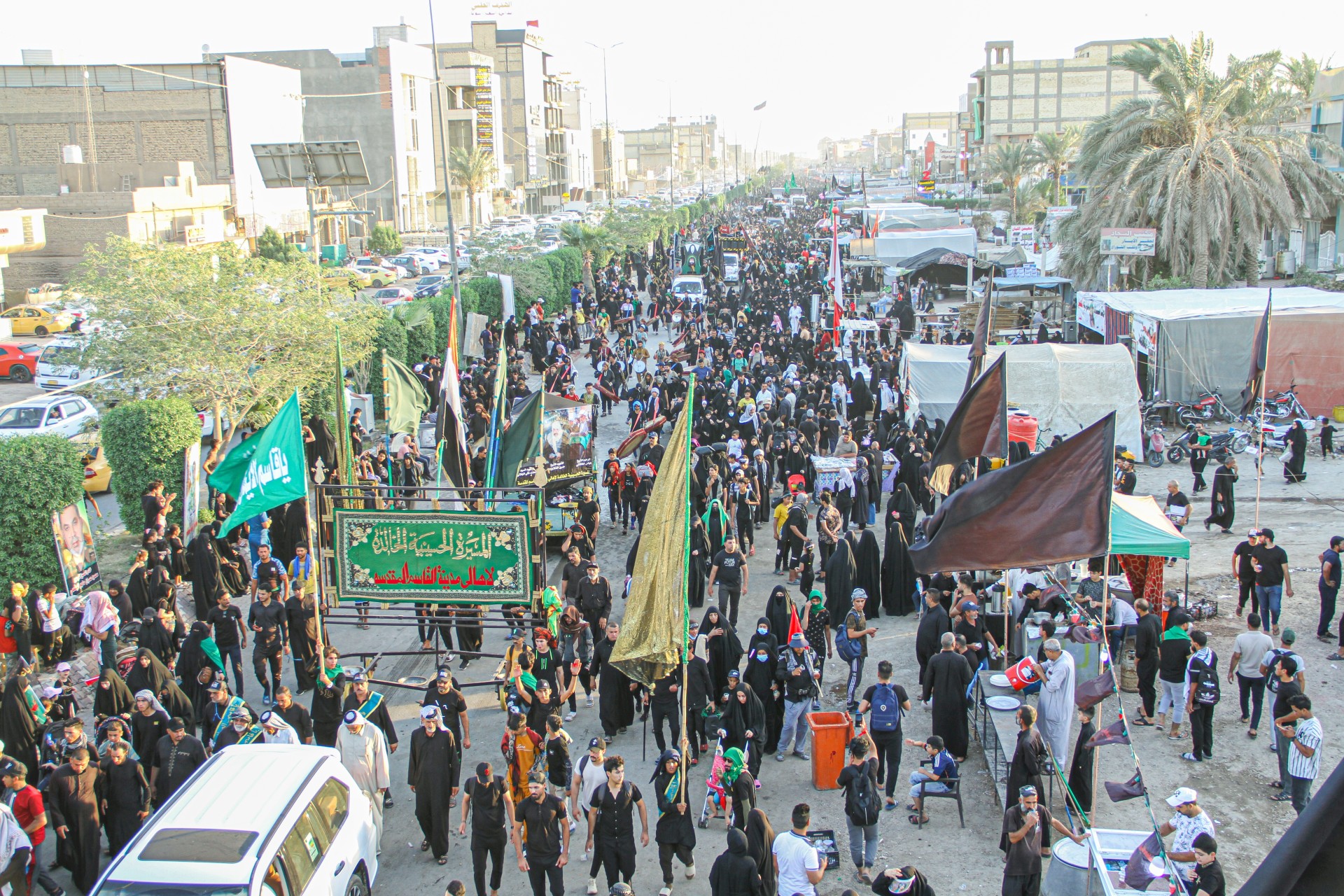 بالصور: استمرار الزحف الحسيني المقدس نحو كربلاء الشهادة