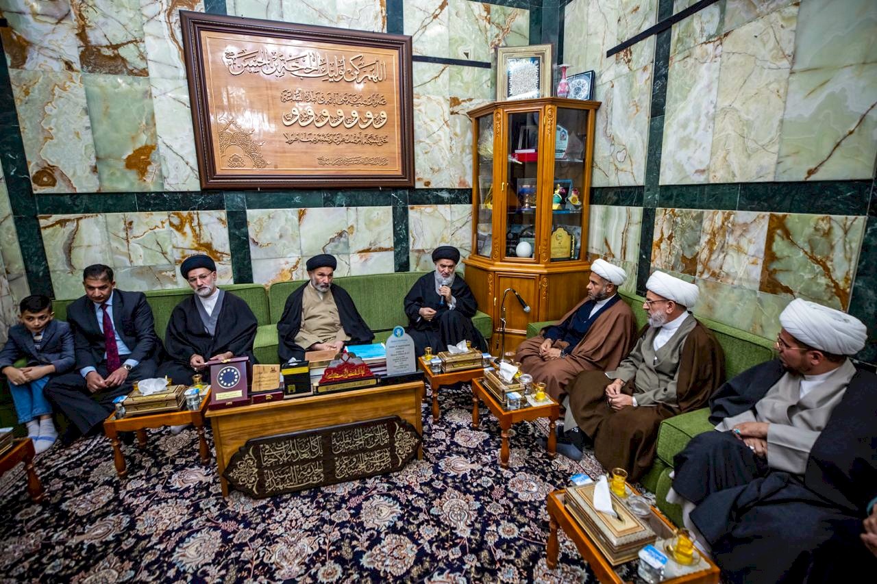 لقاء سماحة المتولي الشرعي للعتبة العباسية المقدسة بوفد مؤتمر الزهراء الدولي