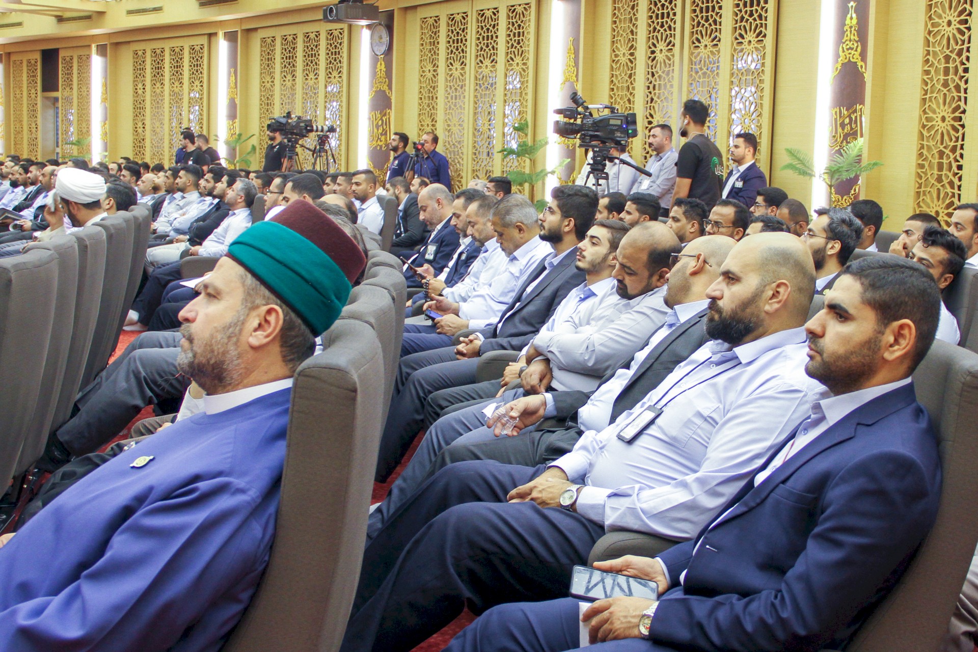 وفد مركز تراث الحلة يحضر فعاليات أسبوع الإمامة الدولي الأول.