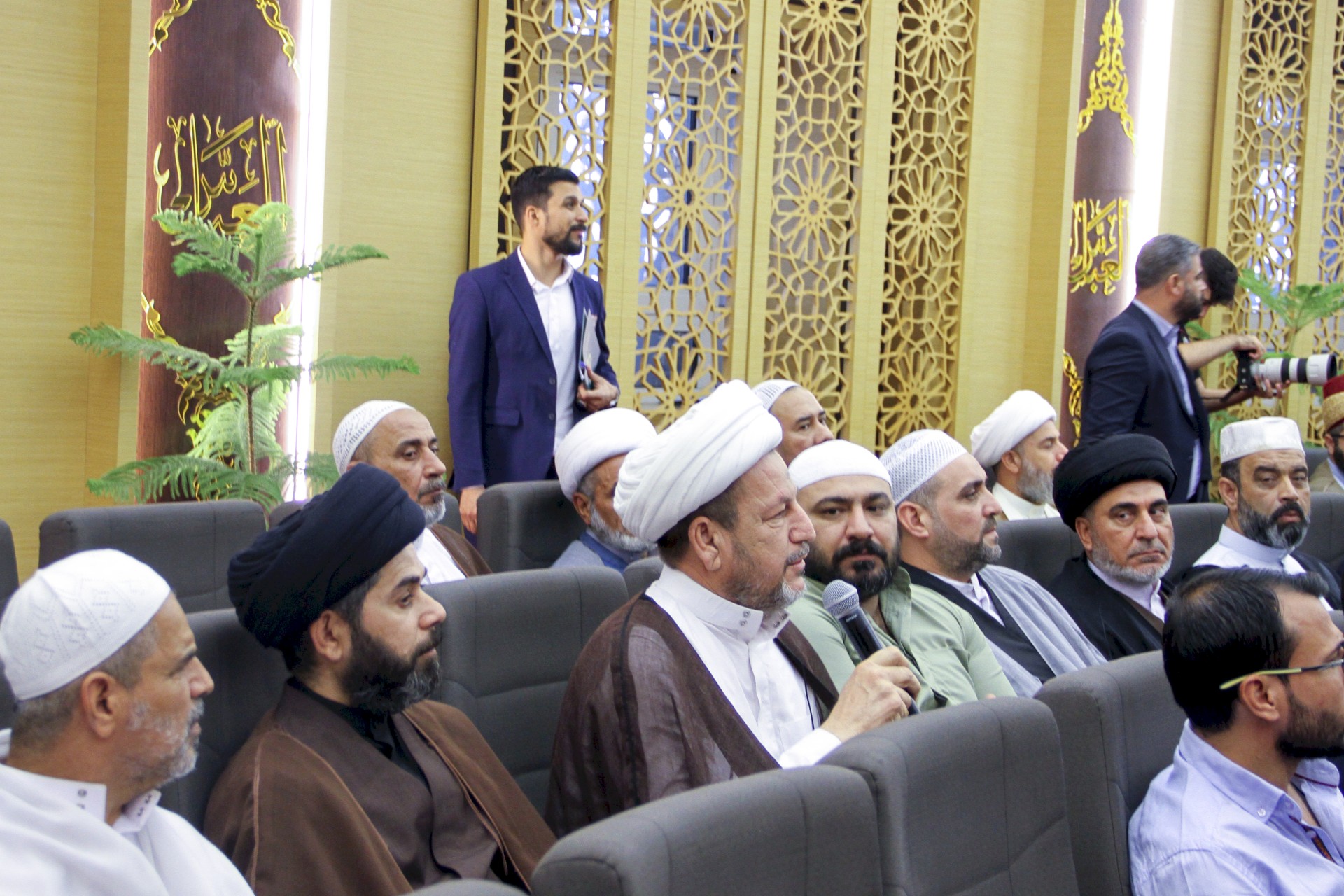 ضمن فعاليات أسبوع الإمامة الدولي الأول.. قسم المعارف يرعى مؤتمرًا علميًا