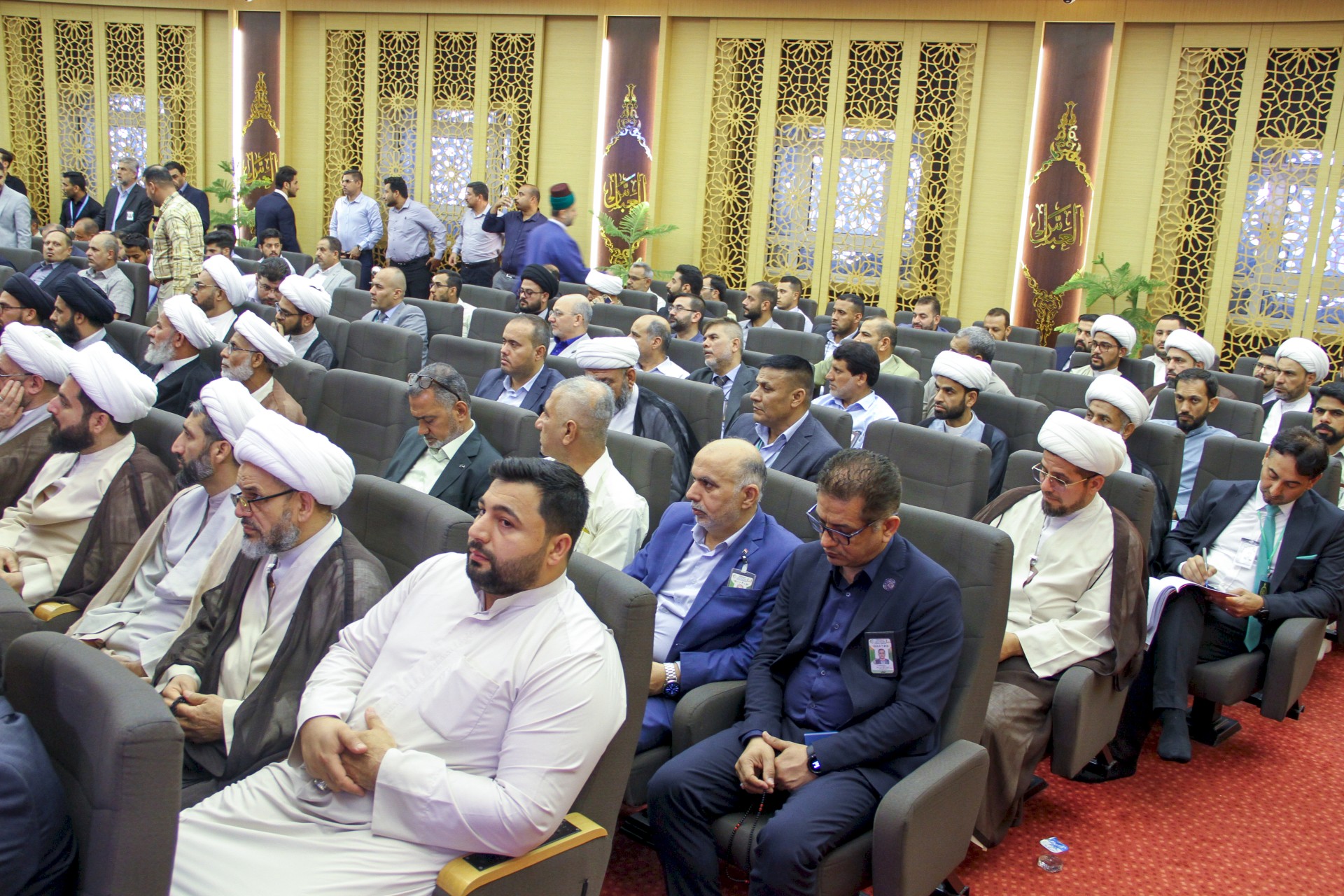 ضمن فعاليات أسبوع الإمامة الدولي الأول.. قسم المعارف يرعى مؤتمرًا علميًا