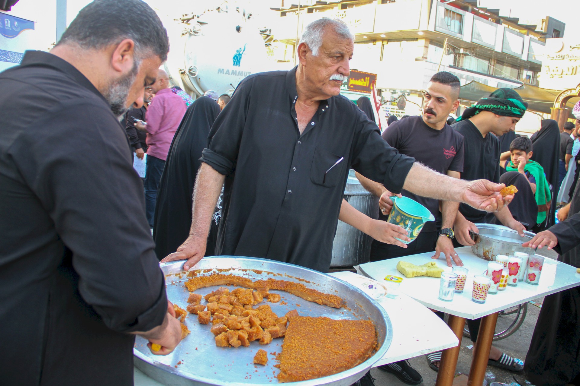 استمرار مركز تراث الحلة بتقديم الخدماتِ لزائري اربعينية الامام الحسين (عليه السلام )