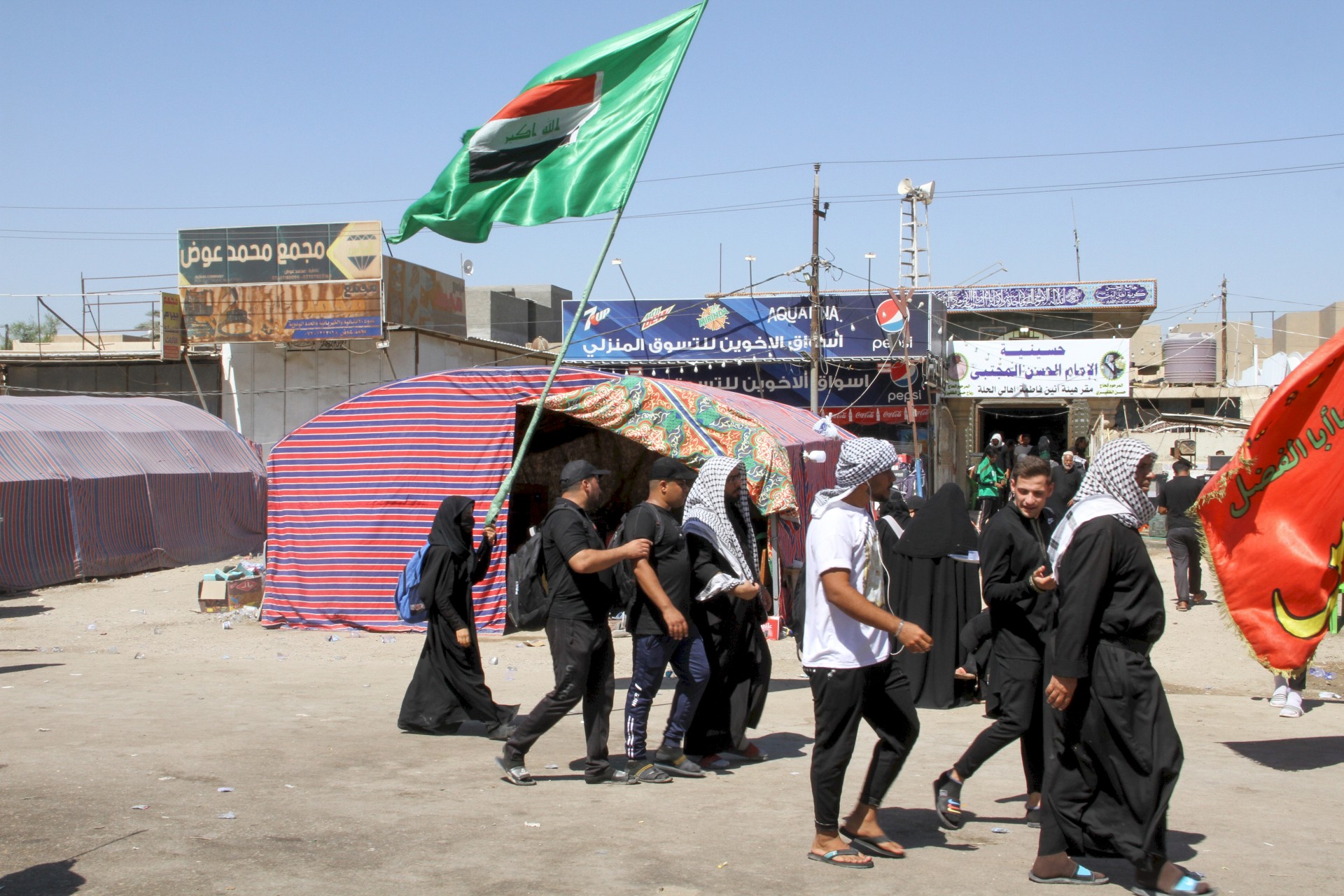 مركز تراث الحلة يواصل تقديم خدماته لزائري سيد الشهداء الامام الحسين (عليه السلام )