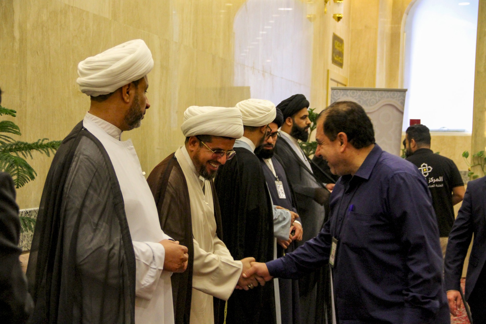 قسمُ المعارفِ يُطلقُ فعالياتِ مؤتمرِهِ الدَّوليّ