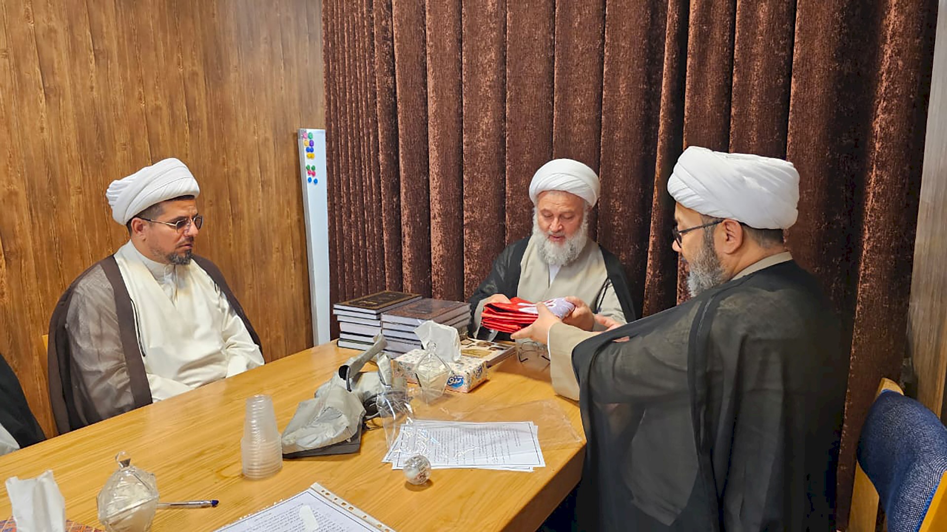 وفد العتبة العباسية يُحقّق أقصى الاستفادة من زيارته لإيران