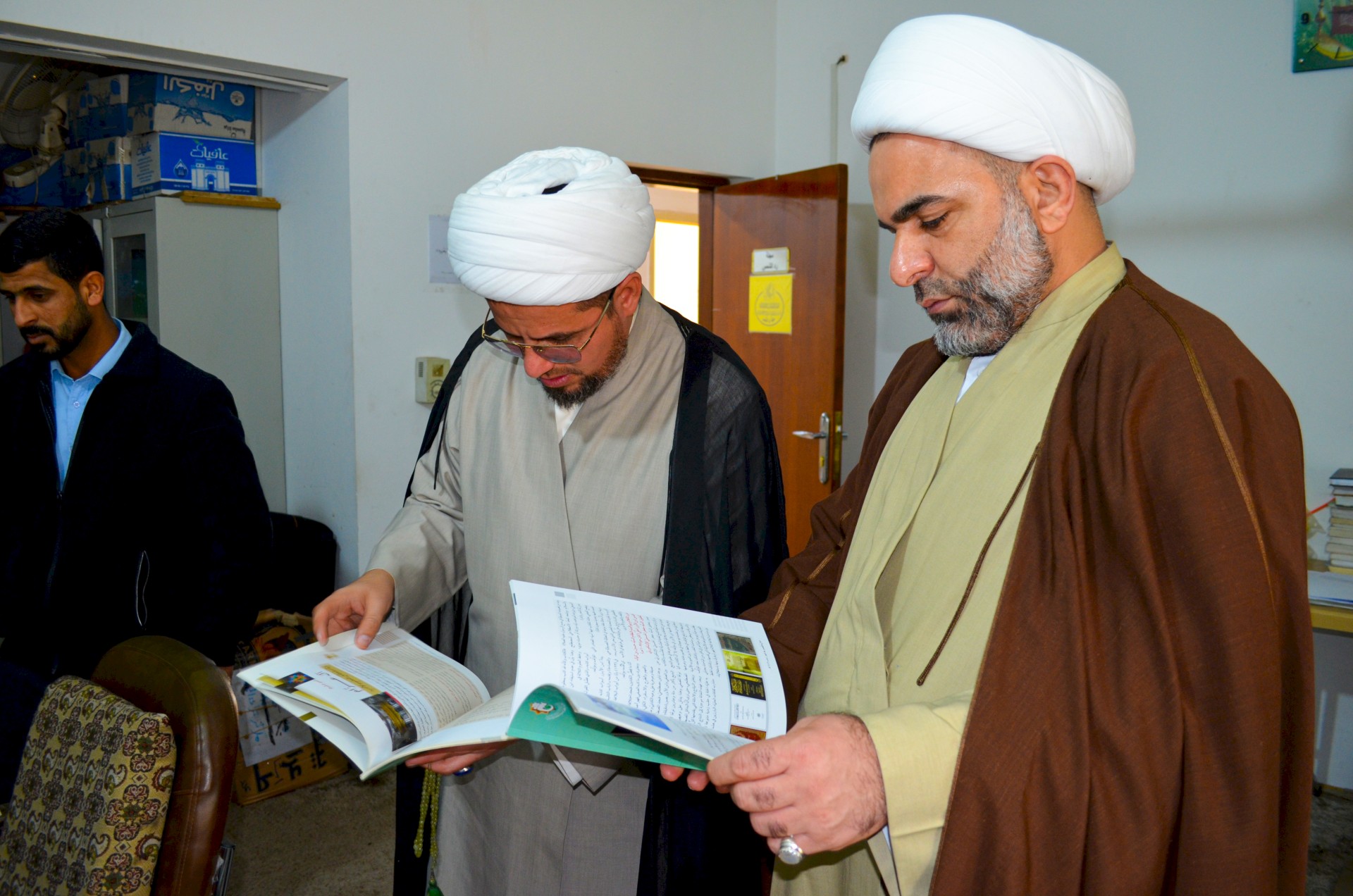 الشيخ الكُميتيّ في ضيافة مركز تراث الحلّة