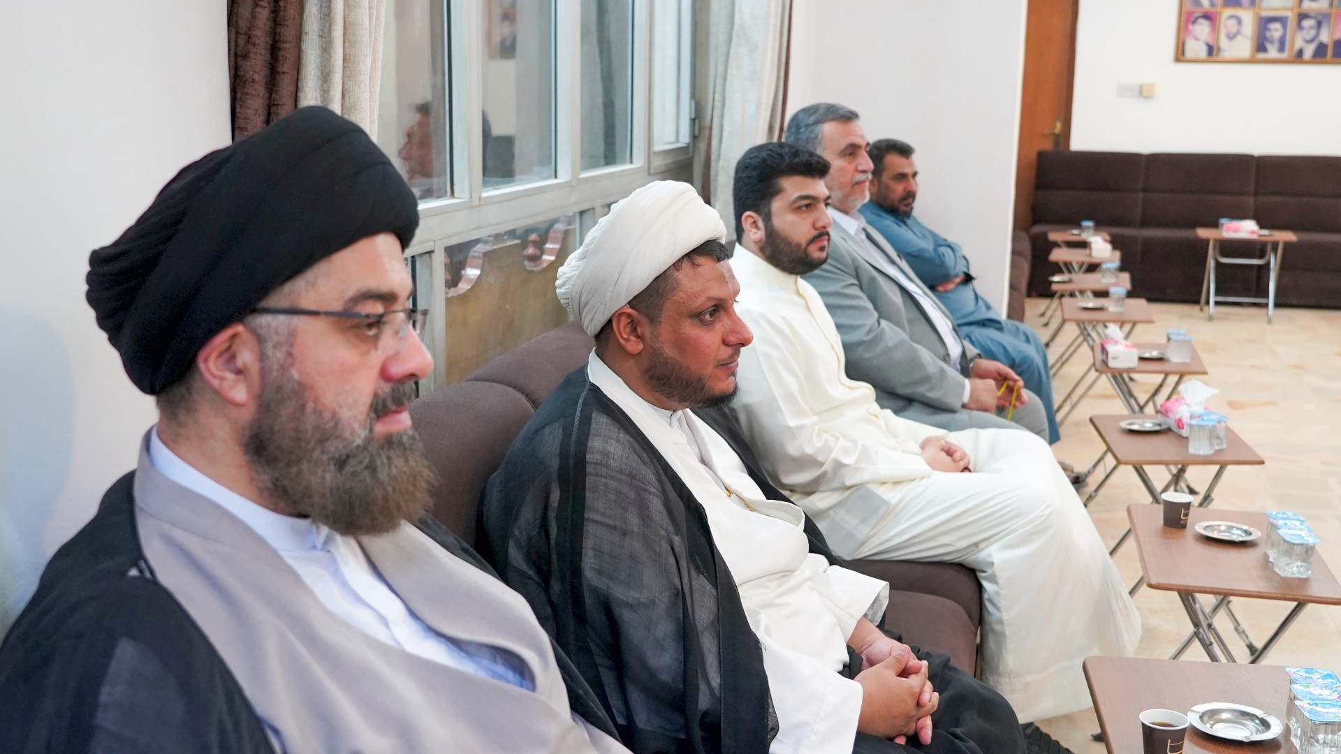 وفد مركز تراث الحلّة يزور سماحة السيد محمّد عليّ بحر العلوم