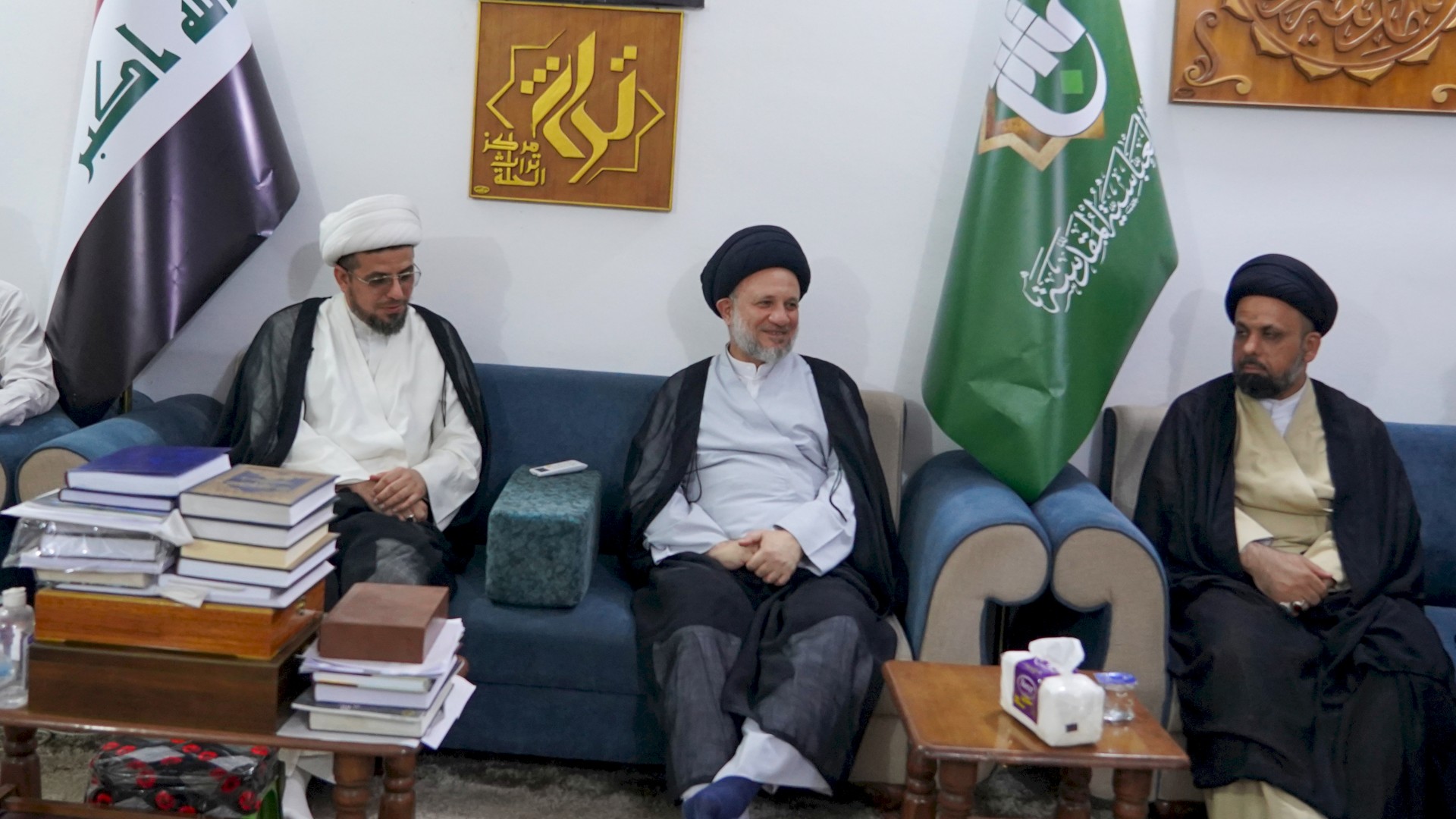 سماحة السيّد عزّ الدين الحكيم (دام عزّه) يزور مركز تراث الحلّة