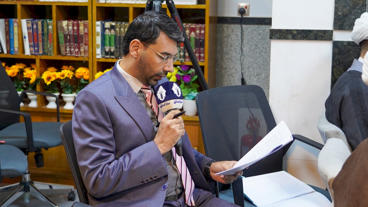 مركز تراث الحلّة يحضر النّدوة العلميّة الرابعة لمركز الصادقين في النّجف الأشرف