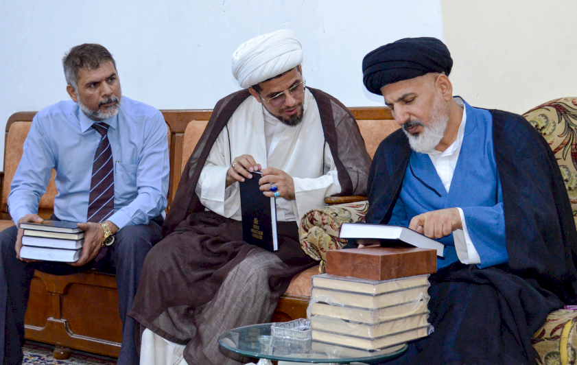 وفد مركز تراث الحلة في رحاب مدرسة أبو طالب (عليه السلام) الحوزوية