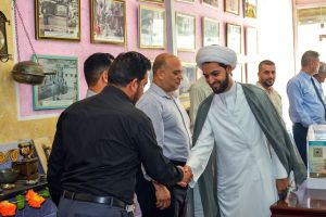 محقِّق بحرانيّ في ضيافة مركز تراث الحِلَّة