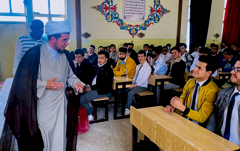 الشيخ الخويلدي ضيفًا في إعدادية الجامعة للبنين
