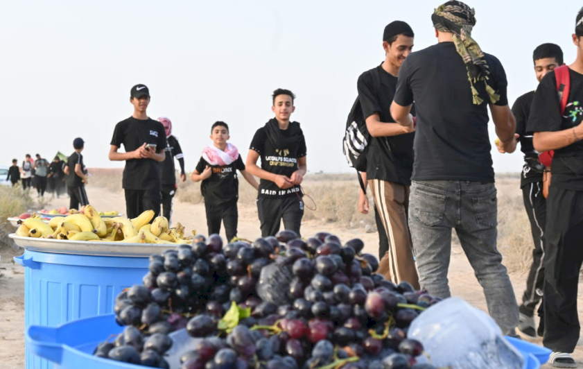 بالصور: مركز تراث الجنوب يستمر بتقديم الخدمات للزائرين عبر موكب (جنوب الولاء لحامل اللواء)