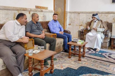 بين الأُسر العلمية