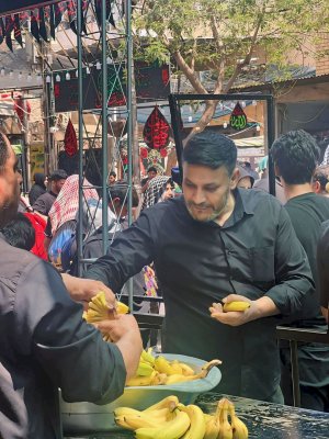 بعد مضي عشرين يوماً في الخدمة .. موكب (جنوب الولاء لحامل اللواء) يختتم فعالياته الخدمية
