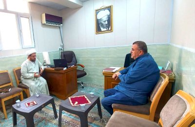 مركز تراث الجنوب يزور مكتبة الشيخ (آقا بزرك الطهراني) العامة ويهديها مجموعة من إصداراته