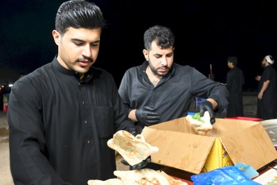 حتى بلوغ الأربعين .. موكب (جنوب الولاء لحامل اللواء) مستمر بتقديم خدماته للزائرين الكرام