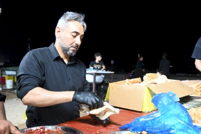 حتى بلوغ الأربعين .. موكب (جنوب الولاء لحامل اللواء) مستمر بتقديم خدماته للزائرين الكرام