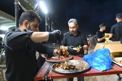 حتى بلوغ الأربعين .. موكب (جنوب الولاء لحامل اللواء) مستمر بتقديم خدماته للزائرين الكرام