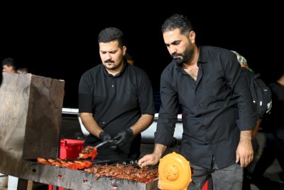 جنوب الولاء ... موائد حب ووفاء لخطى السائرين إلى كربلاء