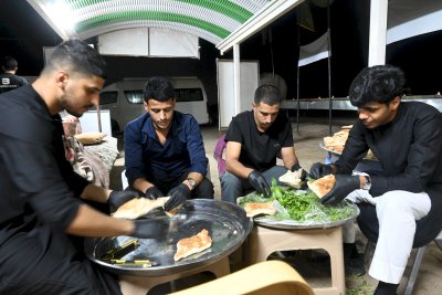 جنوب الولاء ... موائد حب ووفاء لخطى السائرين إلى كربلاء
