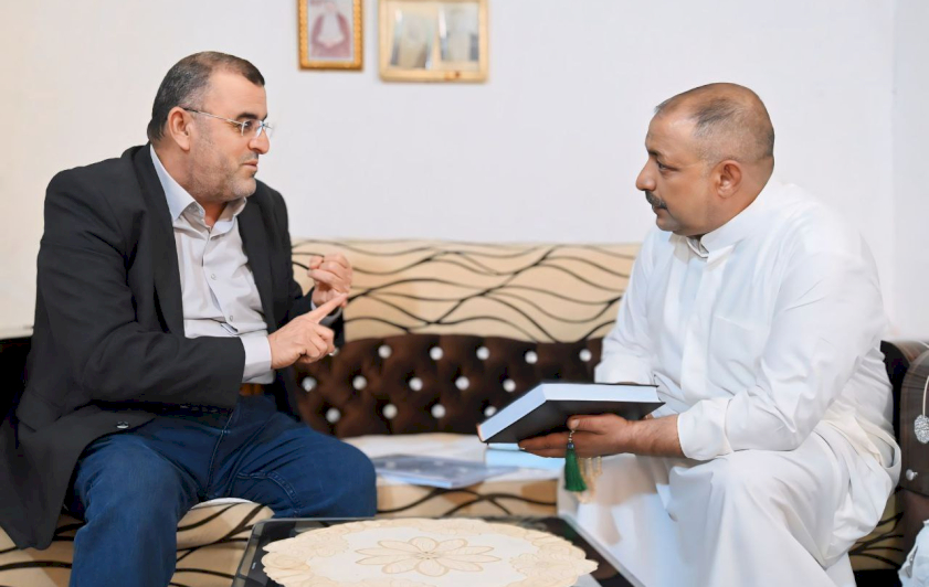 لبحث مشاريع علمية مشتركة .. وفد من مركز تراث الجنوب يزور الباحث (مجاهد منعثر)