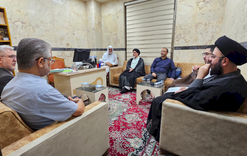 السيد الغريفي يستقبل وفد من فضلاء النجف الاشرف