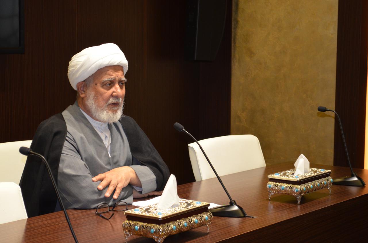 مركزُ تراثِ كربلاءَ يعقدُ ندوةً حول إحدى الشخصيّاتِ العلمائيّة في كربلاءَ المقدّسةِ