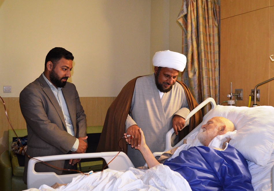 ضمن برنامج التواصل الاجتماعي لمركز تراث كربلاء وفدٌ من المركز يطمئن على صحة الشيخ داعي الحق