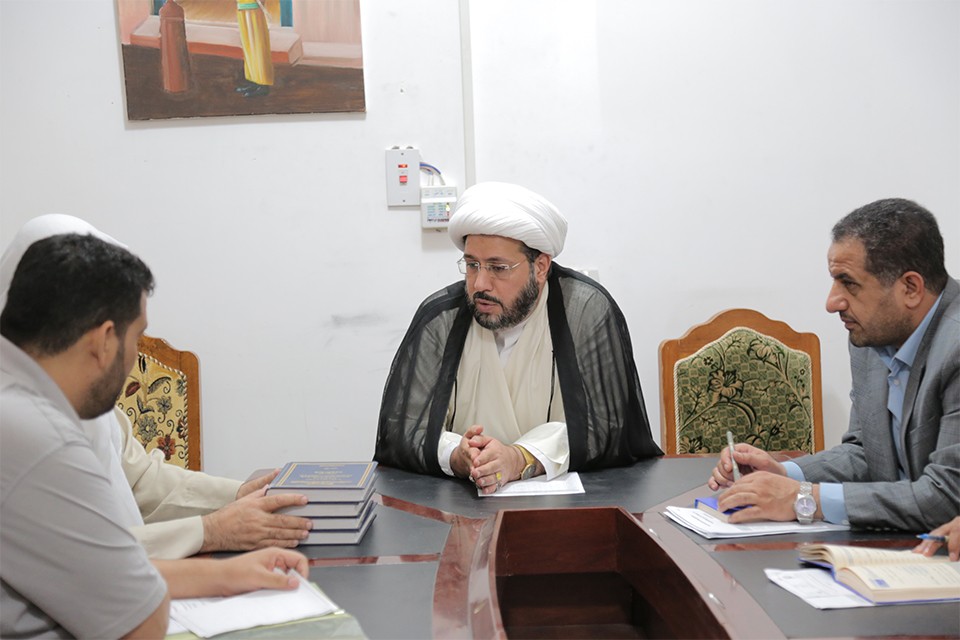 رئيس قسم شؤون المعارف الإسلامية والإنسانية يزور مركز تراث كربلاء
