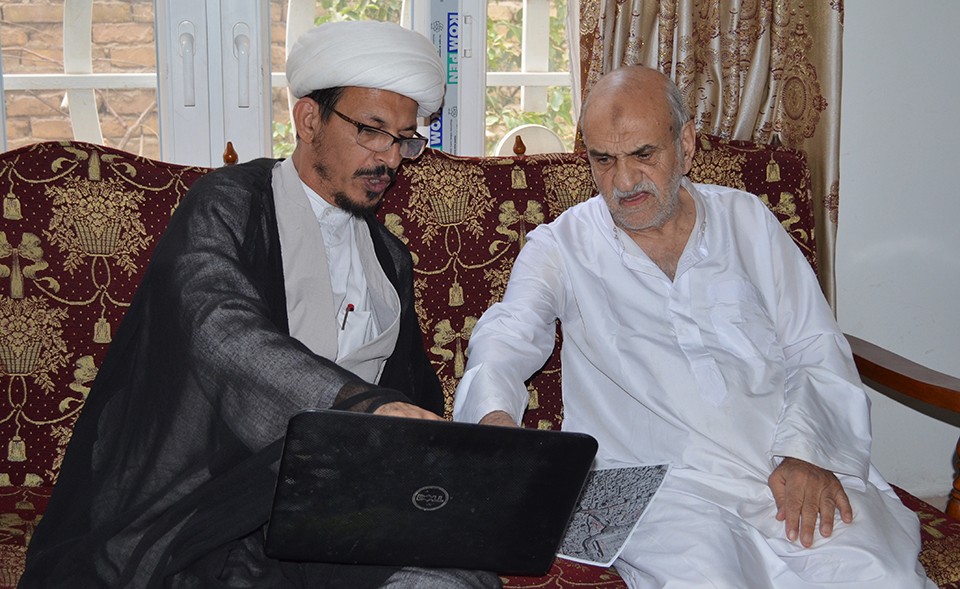 وفد من مركز تراث كربلاء يزور السيد سلمان هادي آل طعمة