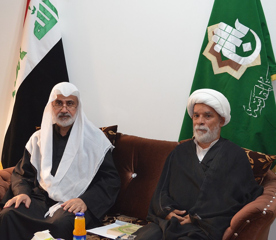 مدير مركز تراث كربلاء يستقبل الأستاذ الدكتور وفقان خضير الكعبي