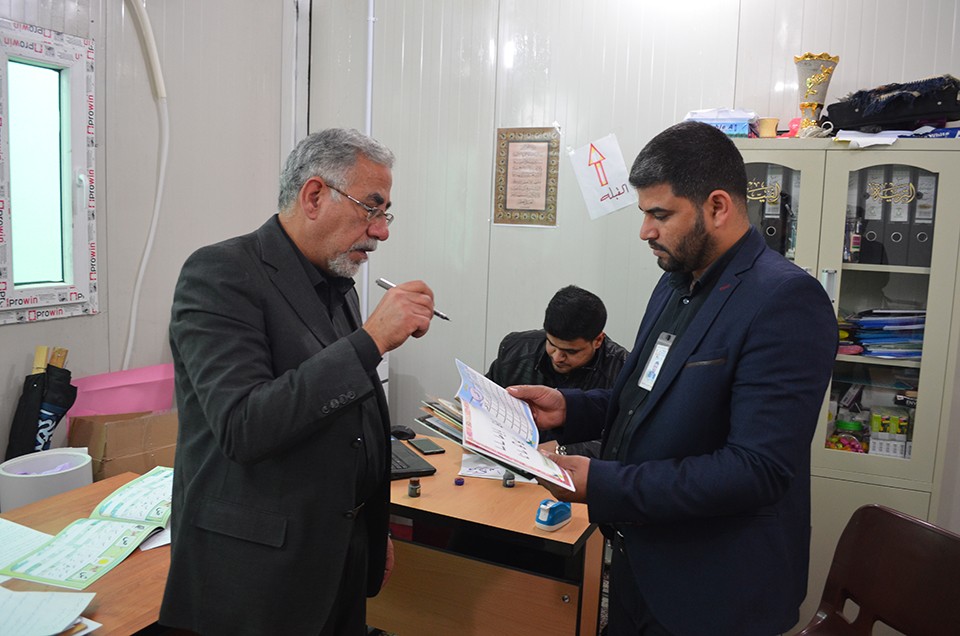 مركز تراث كربلاء يوثق مشروع تعليم الخط العربي في العتبة العباسية المقدسة