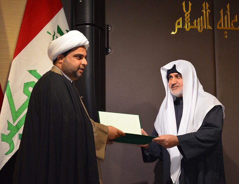 مركزُ تراثِ كربلاءَ يُكرّمُ الفائزين والمشاركين في مُسابقةِ أفضل مؤلَّفٍ عن تراثِ كربلاء
