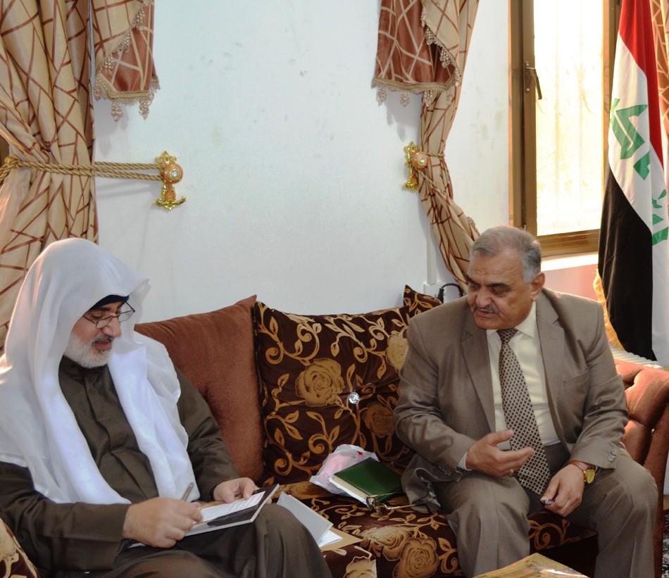 وفد مركز إحياء التراث العلمي والعربي يزور مركز تراث كربلاء