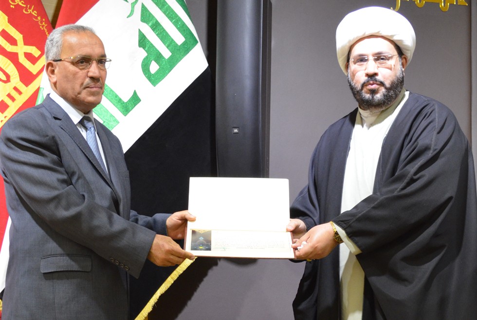 مركز تراث كربلاء يقيم ندوة بحثية موسّعة بالتعاون مع جامعة ذي قار