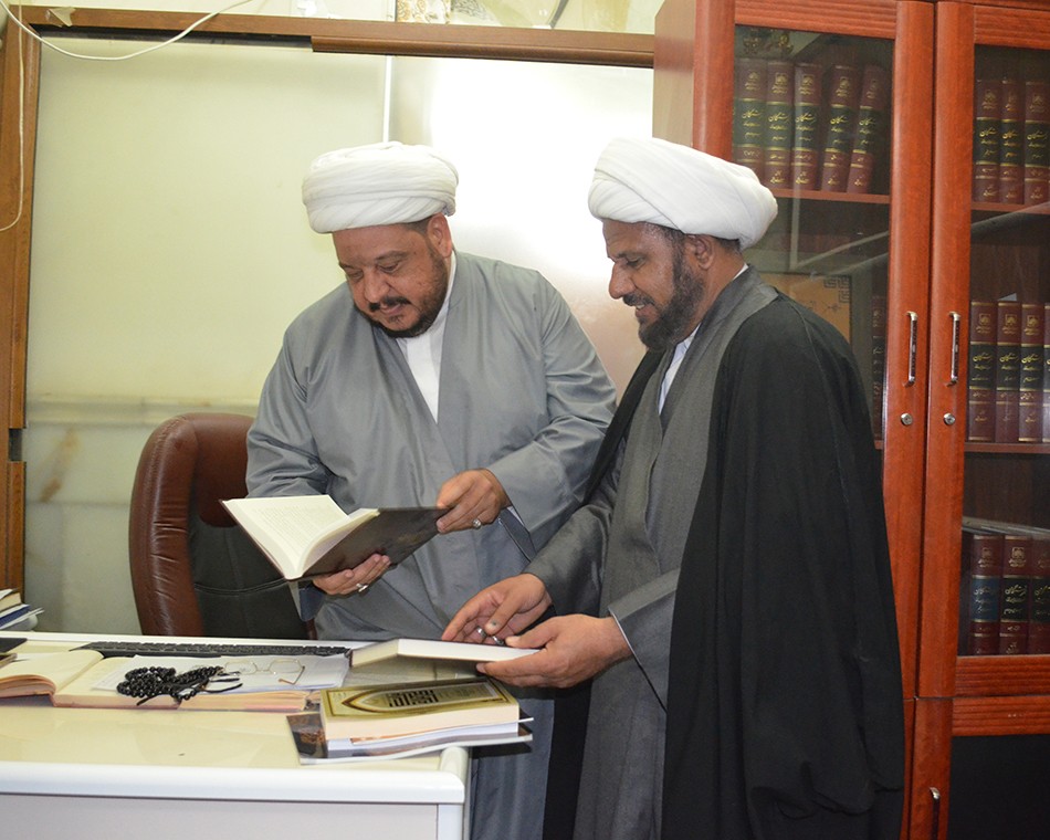 وفد مركز تراث كربلاء يزور شعبة إحياء التراث و التحقيق في العتبة العلوية المقدسة